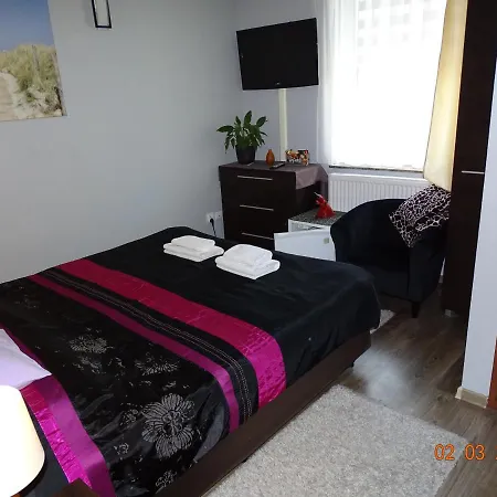 Nad Morzem U Kasi Guest house